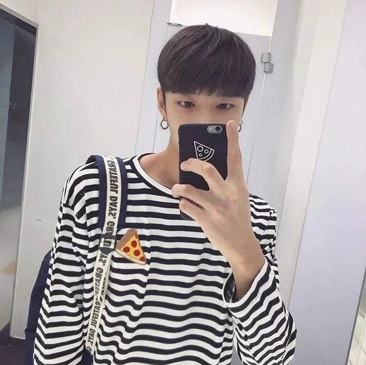 胥毅裕光