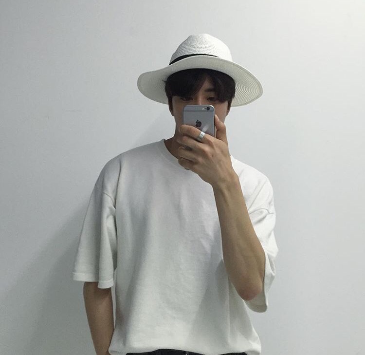 袁栋学竹