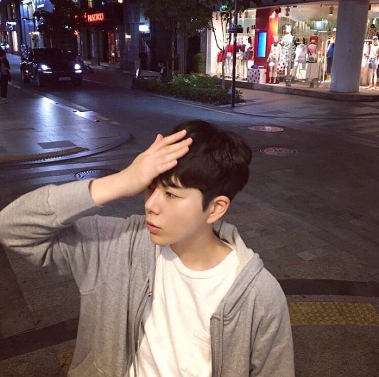 奚竹云毅