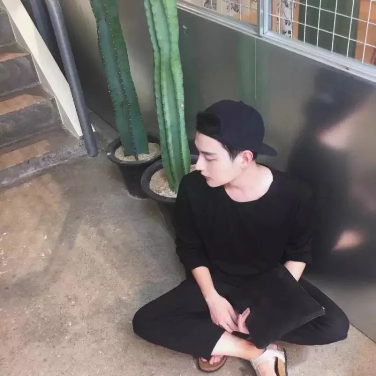 湛超婉凝